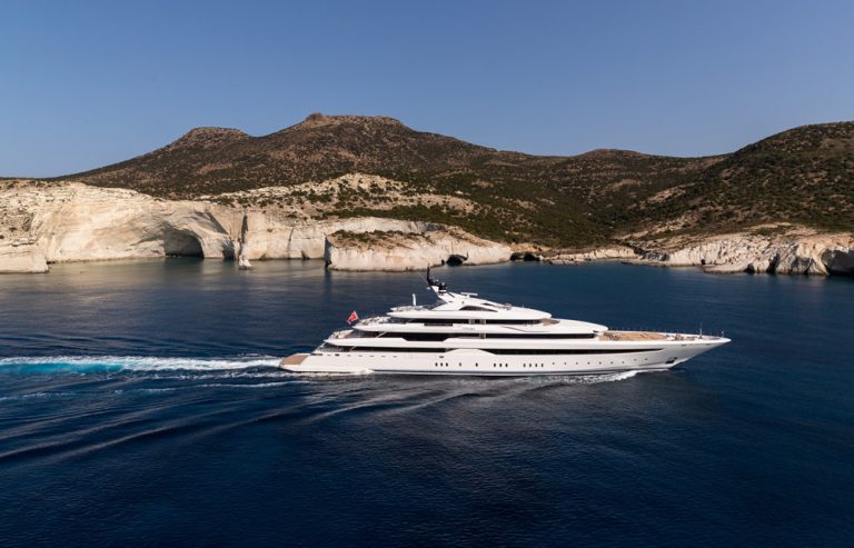 How Much Does It Cost to Charter a Luxury Crewed Yacht in Greece?