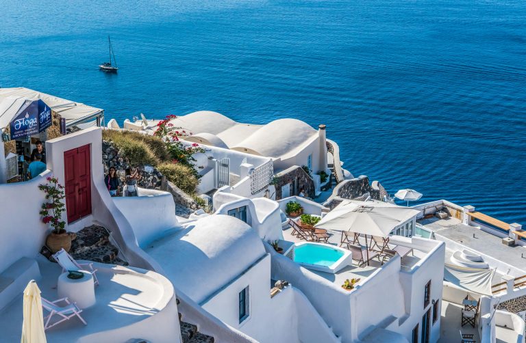 What to Expect on a Crewed Yacht Charter in Greece: A Luxury Experience Guide